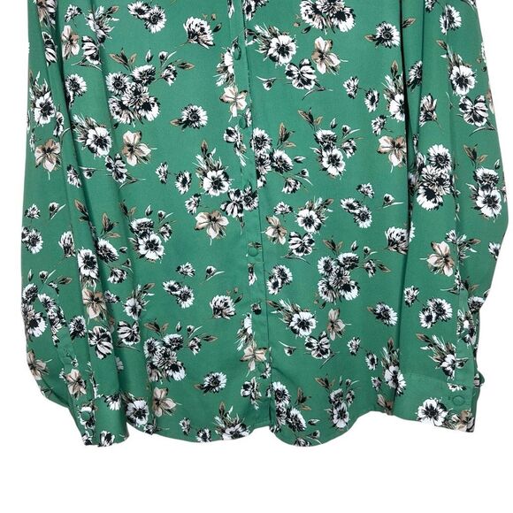 Torrid Floral Button Front Blouse Green Black White Women’s Size 2 (2X) - Picture 3 of 11